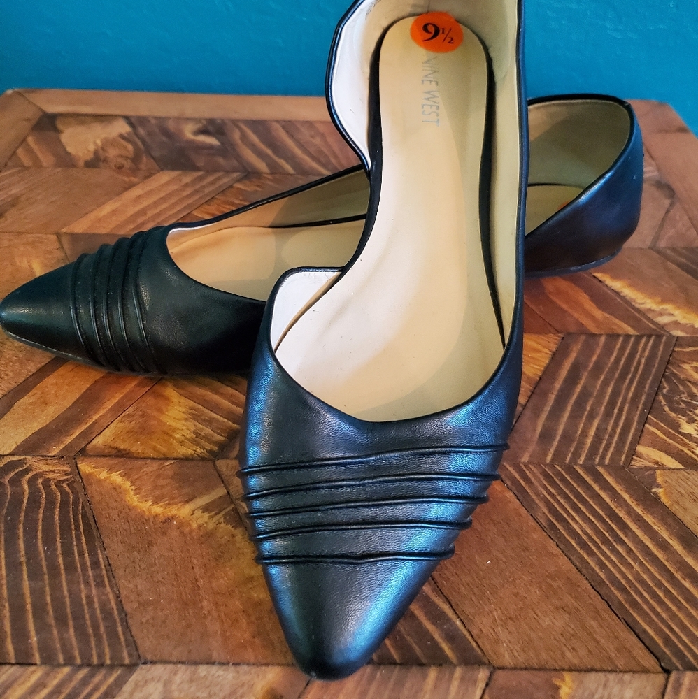 Nine west flats